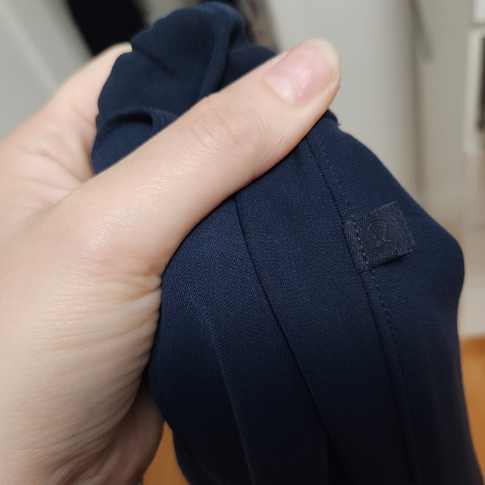Lululemon Noir Navy Tie-Waist Wide-Leg - Picture 7 of 11